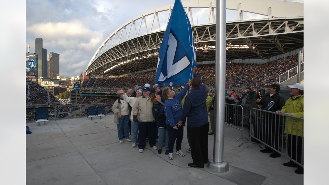 Jay Buhner Raises 12th Man Flag, by Mariners PR