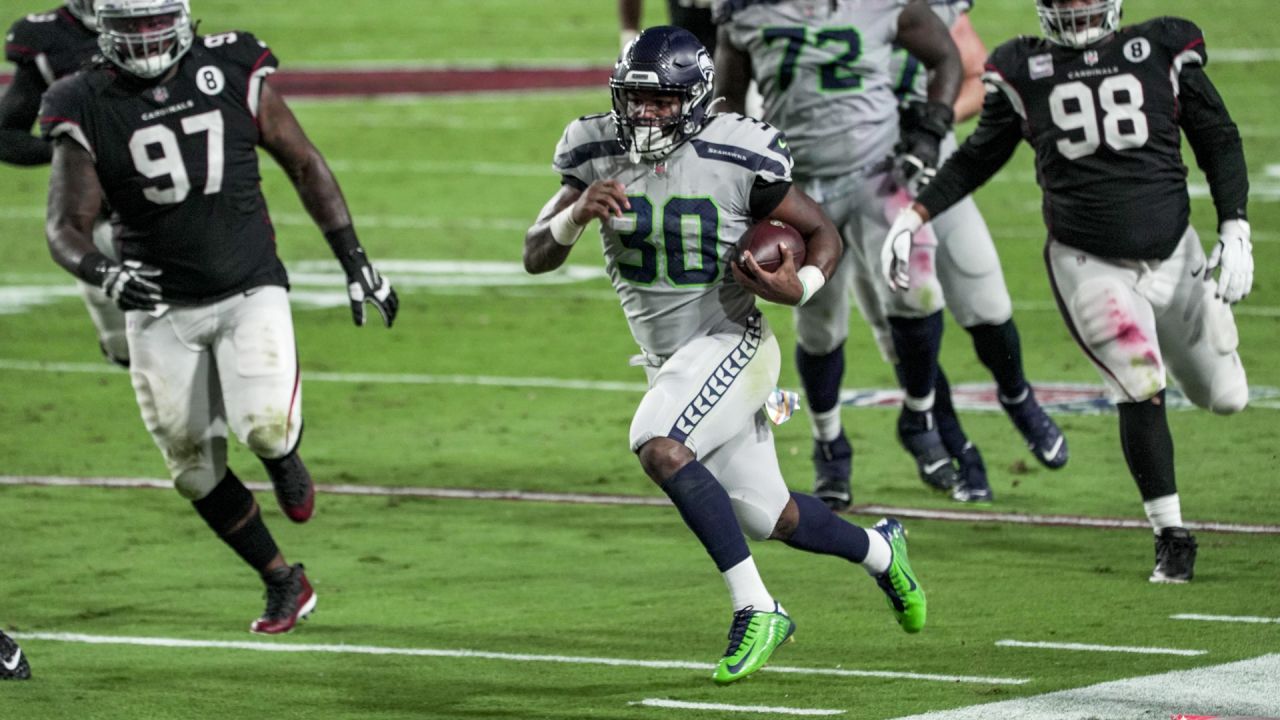 October 16, 2022: Seattle Seahawks wide receiver Tyler Lockett (16) during  a game between the Arizona Cardinals and Seattle Seahawks at Lumen Field in  Seattle, WA. The Seahawks won 19-9. Sean Brown/CSM/Sipa