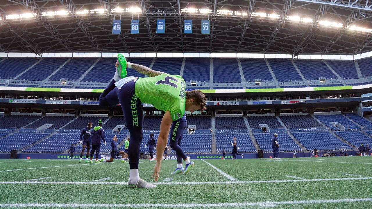 Drone over stadium disrupts Seahawks game in Seattle, a day after same  problem at UW game – GeekWire