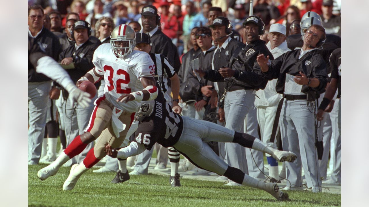 October 23, 1994 - San Francisco, California, U.S - San Francisco 49ers vs. Tampa  Bay Buccaneers at Candlestick Park Sunday, October 23, 1994. 49ers beat  Buccaneers 41-16. San Francisco 49ers running back