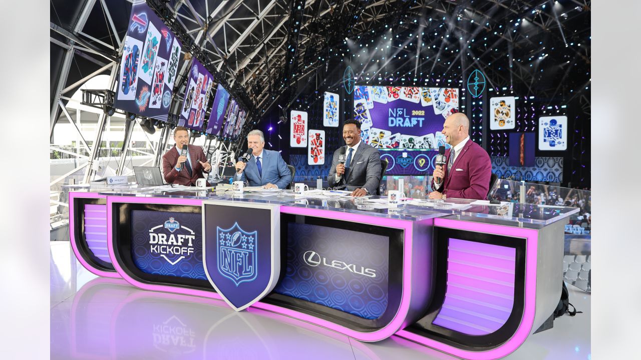 NFL Draft 2022 Live - Day 2 