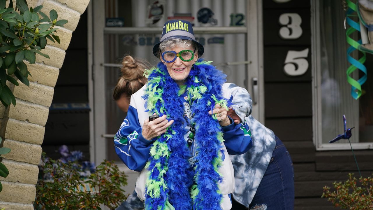 Ultimate Seahawks fan Mama Blue is fighting pancreatic cancer