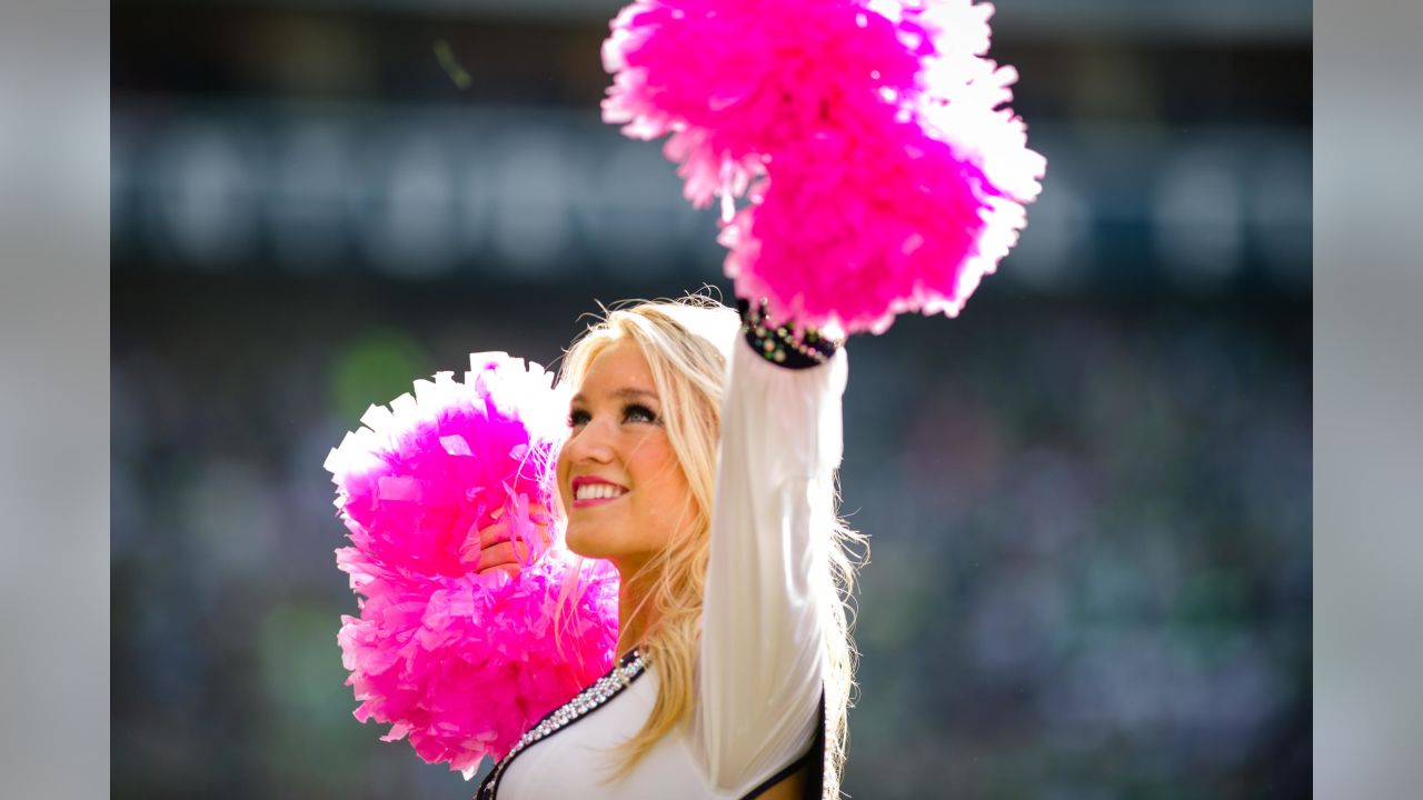 Dallas Cowboys Cheerleaders - Rockin' our pink pom-poms today for