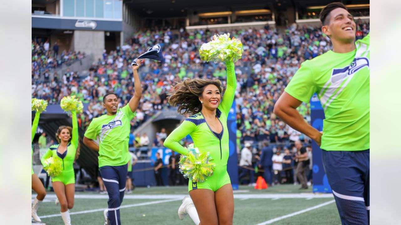 Broncos vs. Seahawks: Cheerleader Gallery