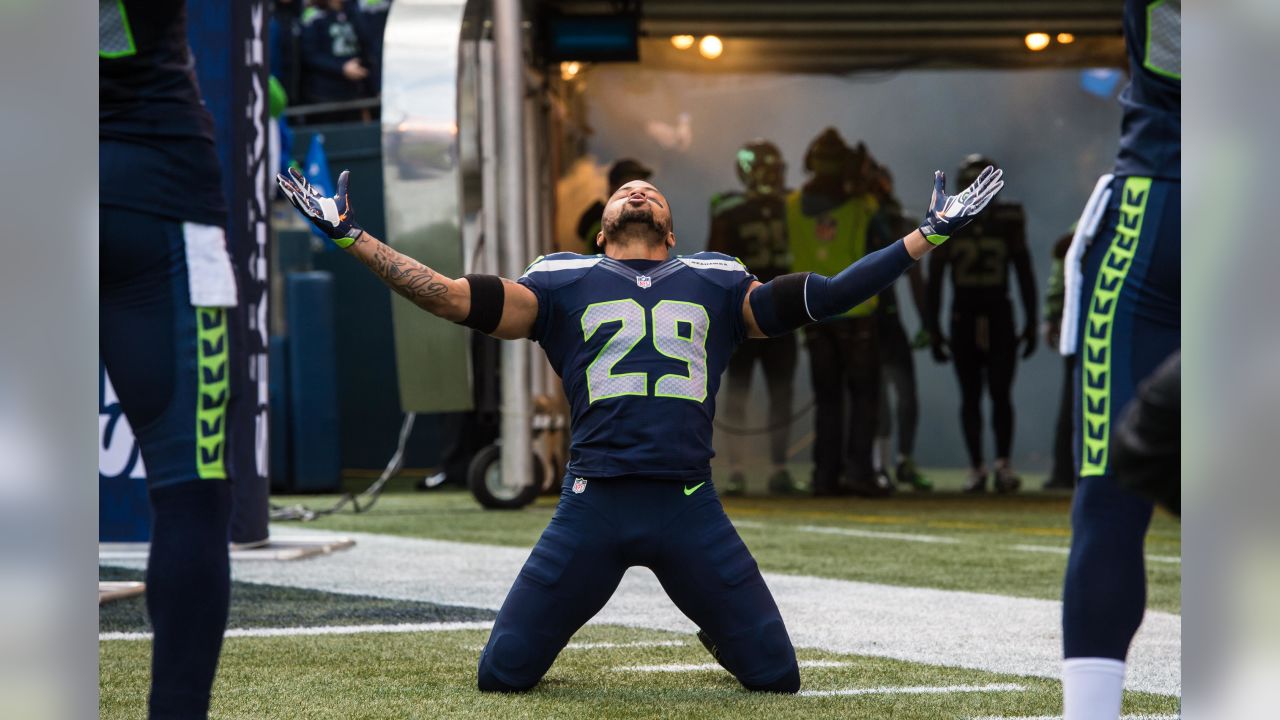 Seattle Seahawks' Doug Baldwin (89) celebrates his touchdown catch with  Fred Jackson during the second half of an NFL football game against the  Green Bay Packers Sunday, Sept. 20, 2015, in Green