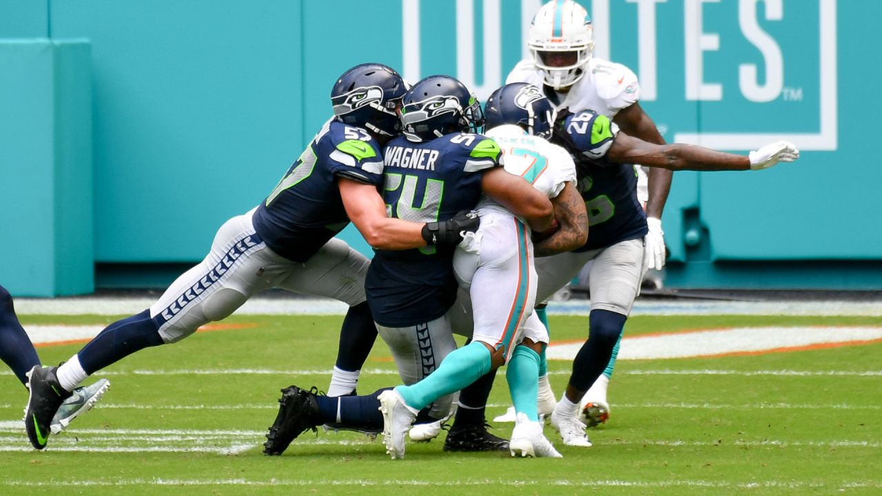 Seahawks beat Dolphins for first 4-0 start since 2013 - The Columbian