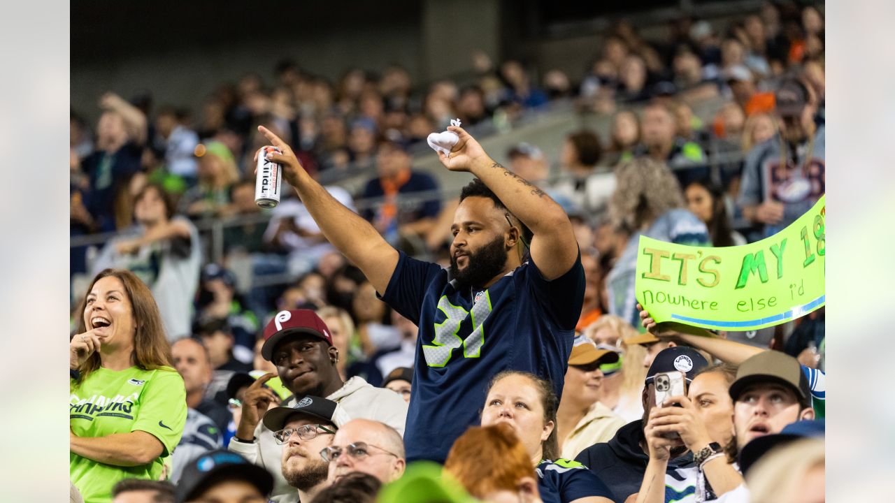 PHOTOS: Fans Attend Seahawks vs. Broncos Preseason Matchup