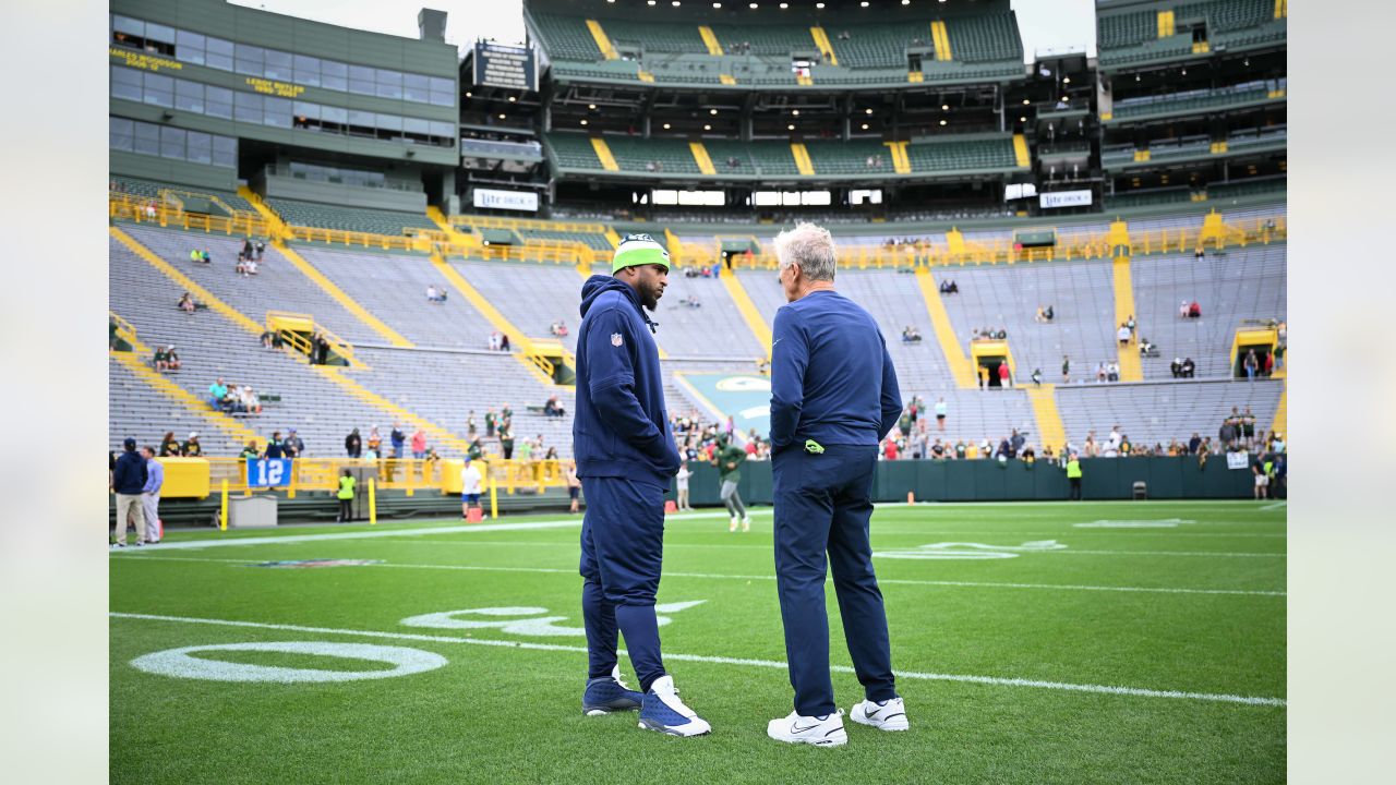 Seahawks minicamp: Quandre Diggs-Bobby Wagner chemistry, CB group looks  strong - The Athletic