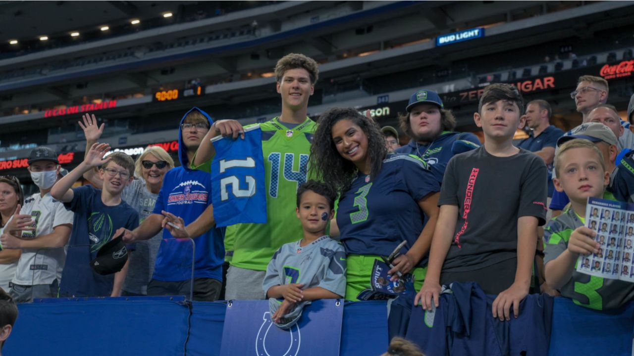 NFL on X: 1075 total yards. 695 passing yards. 12 total TDs. 93 total  points. @Seahawks and @Lions offenses put on a show. #SEAvsDET   / X