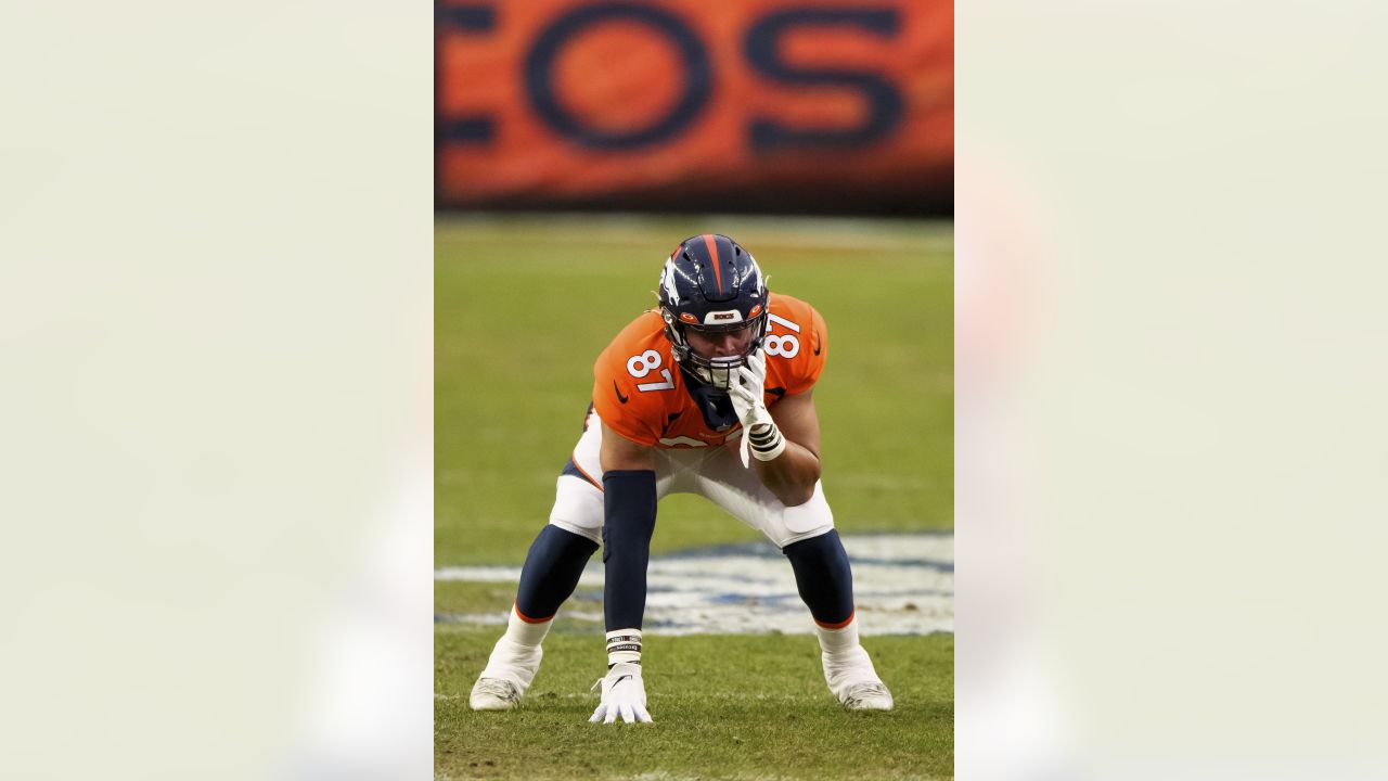 Can't-Miss Play: Ex-Broncos teammates Seattle Seahawks quarterback Drew  Lock and tight end Noah Fant connect for 51-yard gain down sideline