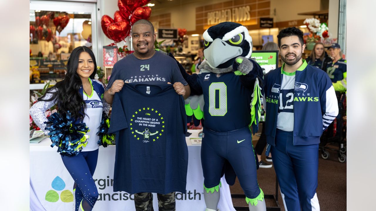 PHOTOS: Seahawks Celebrate Heart Health Month With Virginia Mason  Franciscan Health At Safeway