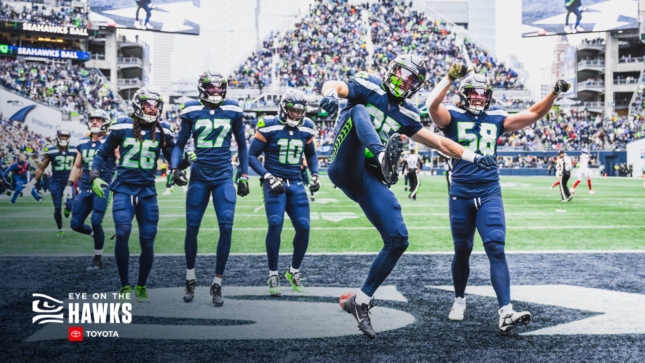 Top 5 Seahawks Players of All-Time + Fan Rankings - Pro Sports Outlook