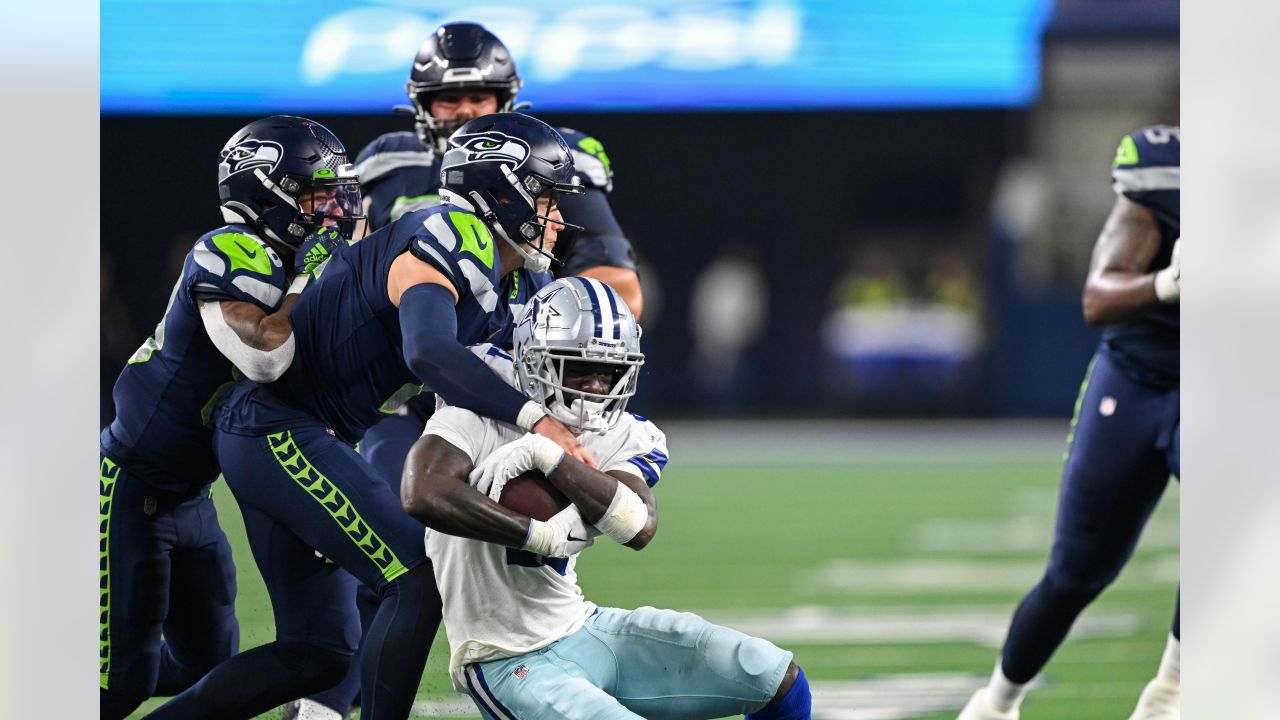 Fast Facts: Lock throws 3 picks in 27-26 Seahawks loss to Cowboys