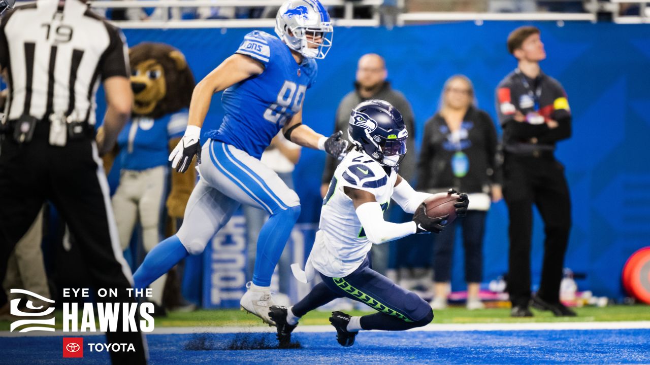 Seattle Seahawks cornerback Tariq Woolen (27) takes his stance during an  NFL football game against the Los Angeles Rams, Sunday, Dec. 4, 2022, in  Inglewood, Calif. (AP Photo/Kyusung Gong Stock Photo - Alamy