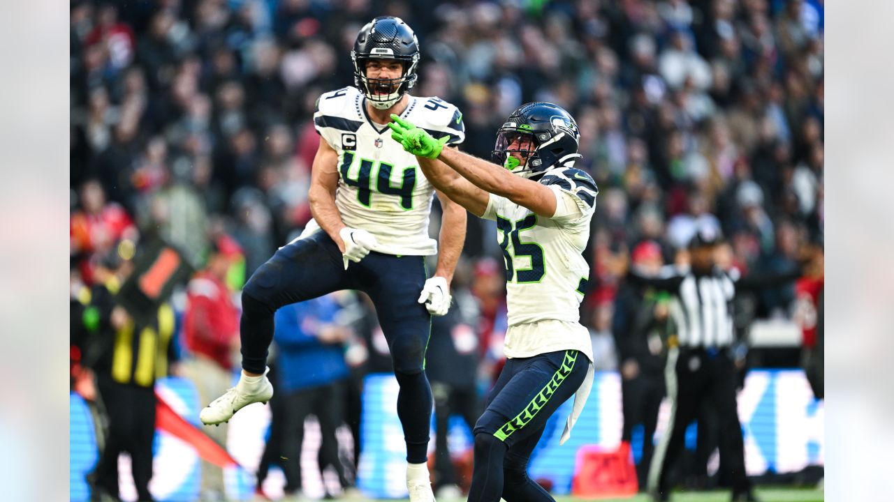 2023 Pro Bowl Voting Starts Today: Here's How To Vote For Your Favorite  Seahawks