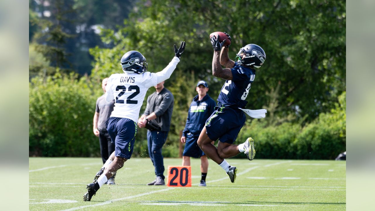 Cody Barton, Ben Burr-Kirven give Seahawks a glimpse at possible