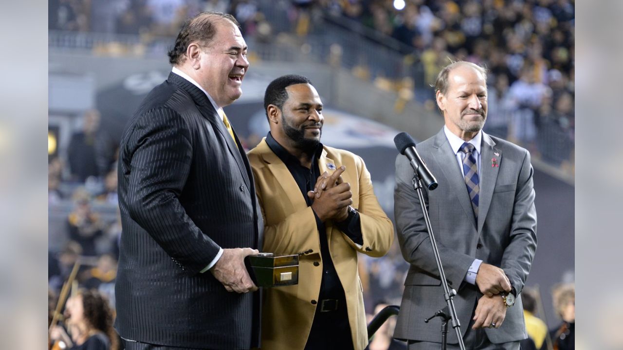 PHOTOS: Jerome Bettis receives his Hall of Fame ring