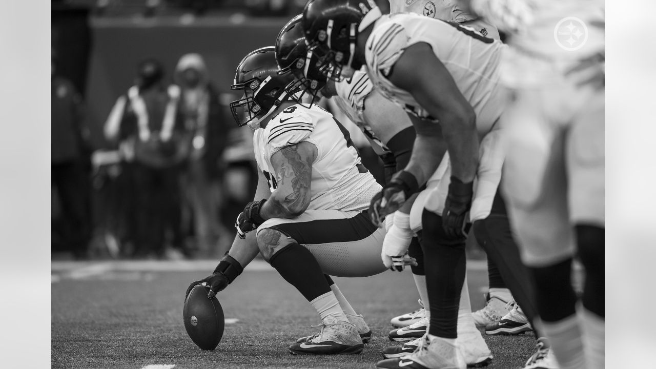 PHOTOS: Monochrome moments - Steelers at Bengals