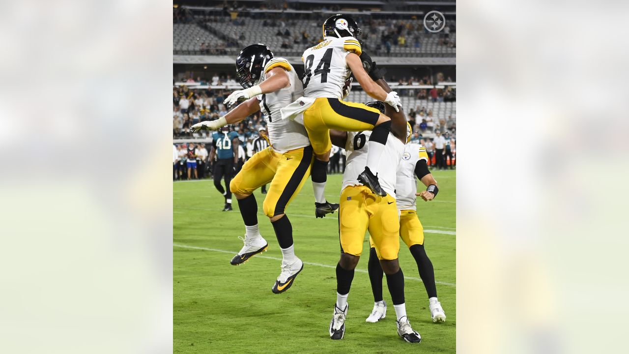 Photo: Steelers versus Jaguars at TIAA Bank Field in Jacksonville, Florida.  - JAP20220820029 