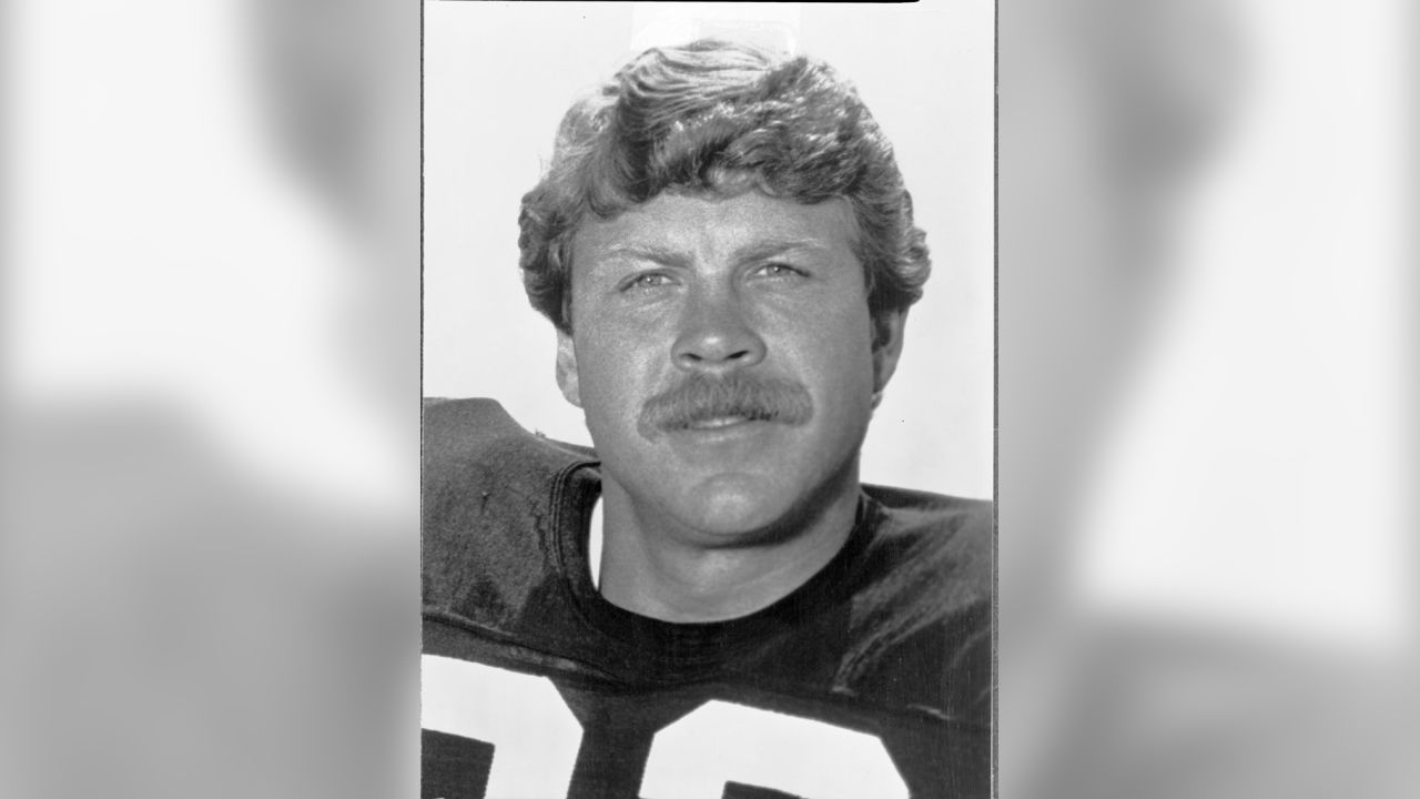 MIKE WAGNER photo Pittsburgh Steelers in action 1971-80 (c) 4X SB Champ WIU  #2