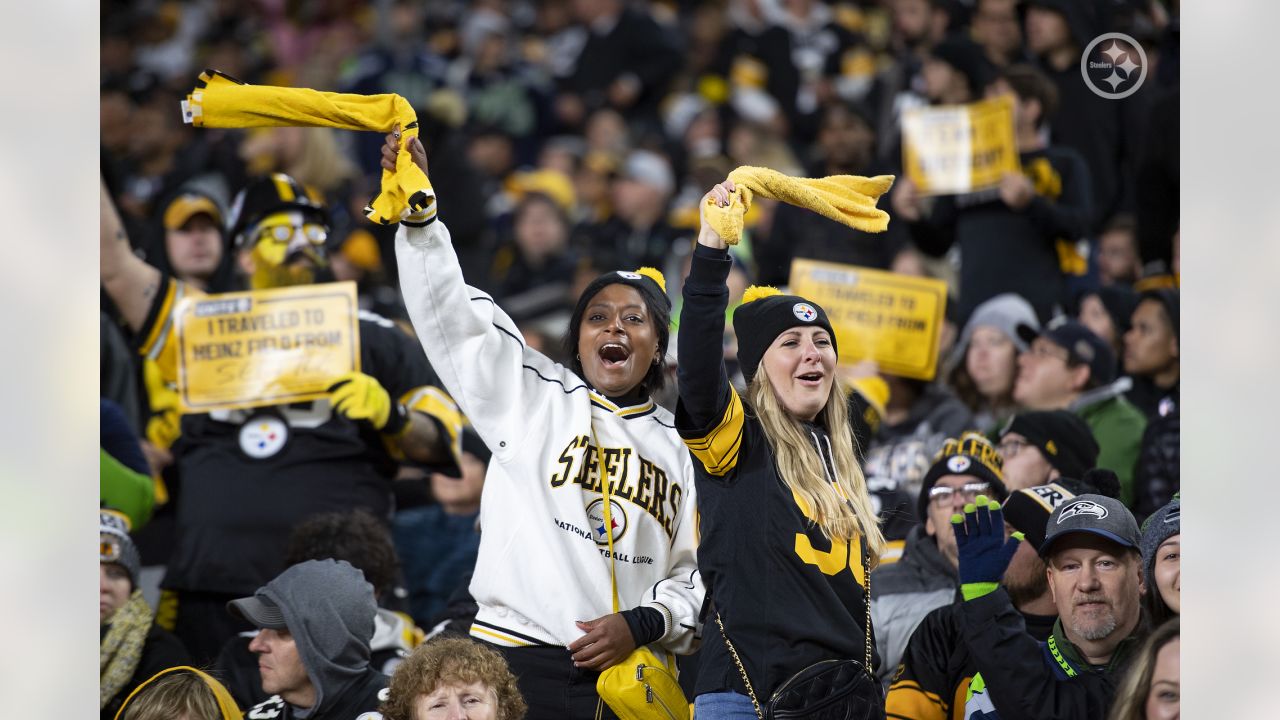 Sean's Ramblings: Steelers Fans Don't Wear Green