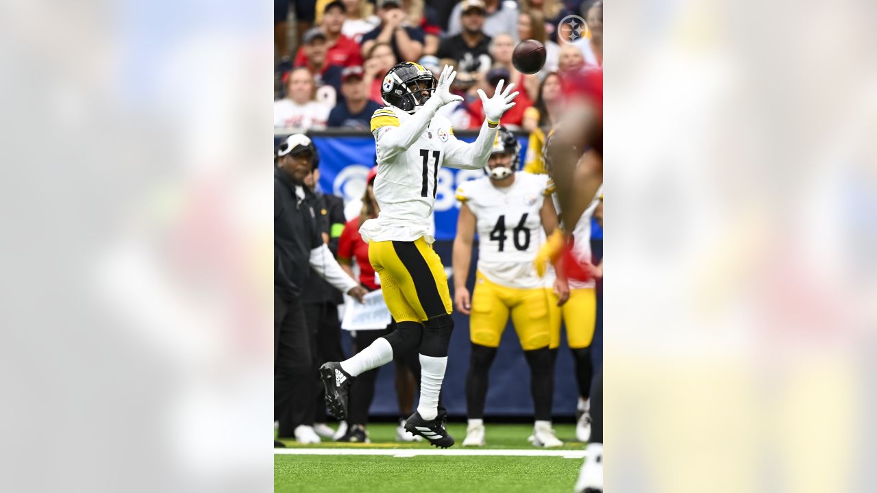 Steelers fall to Texans in Houston