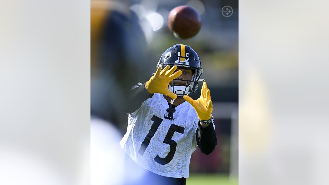 Spotlight on Steelers WR Steven Sims after Chase Claypool trade