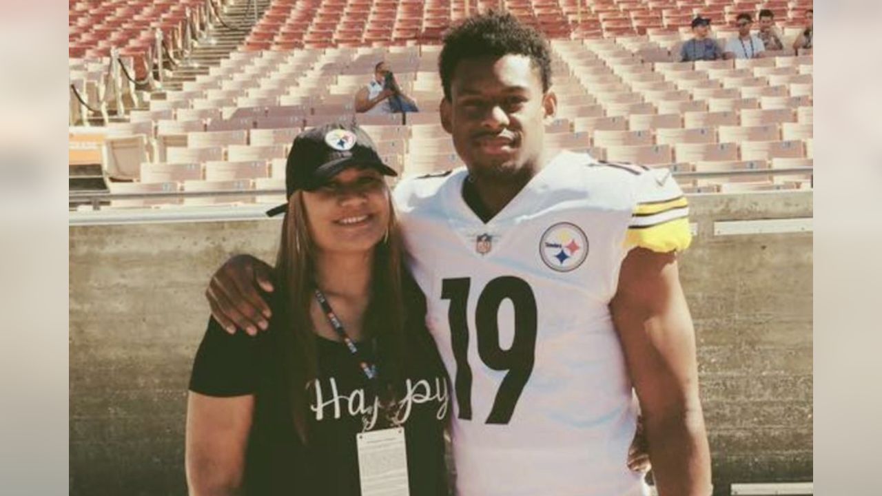 Smith-Schuster's Mom Claims JuJu 'Not Wanted' by Steelers