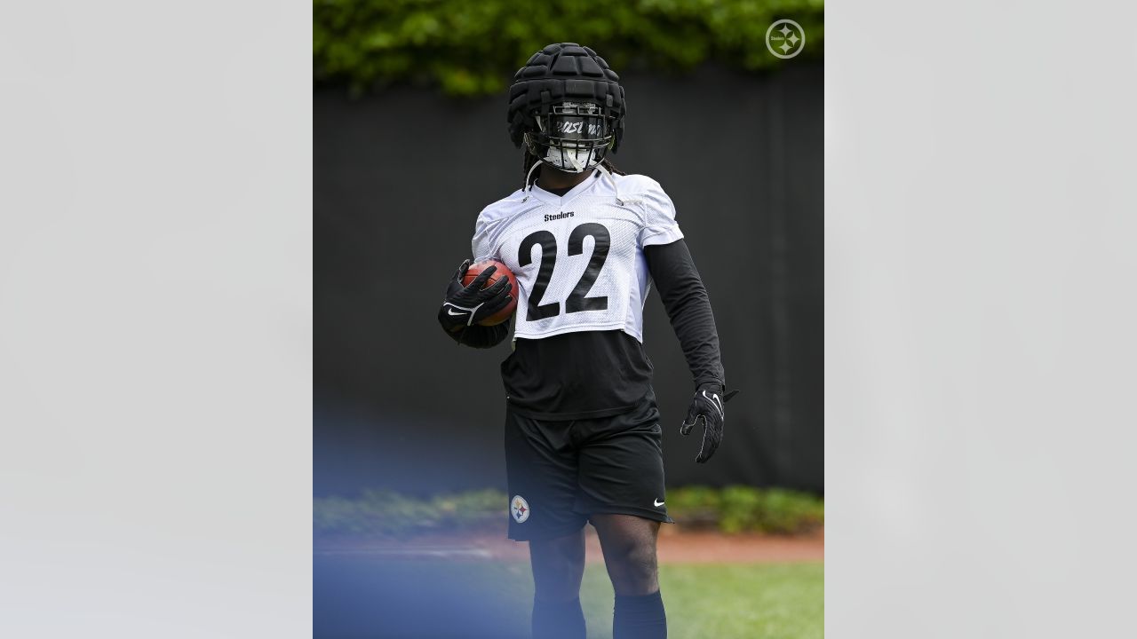 Najee Harris has looked impressive at rookie minicamp for the Steelers