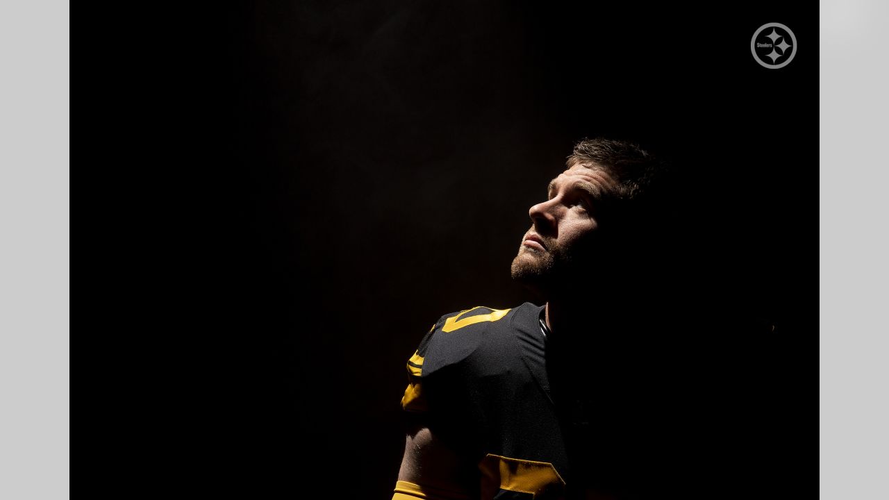 Pittsburgh Steelers on X: Get your wardrobe ready for #TNF. Retweet for  your chance to win this @_TJWatt #ColorRush jersey.   / X