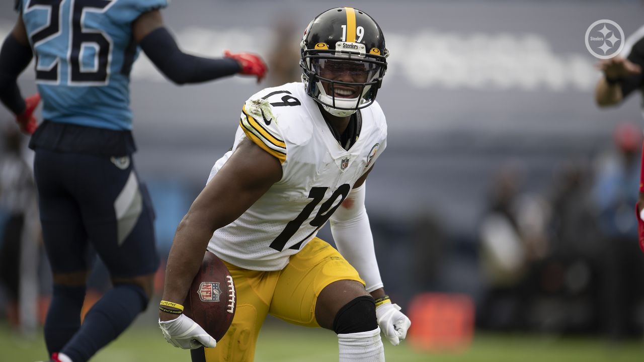 JuJu Smith-Schuster returning to Steelers on 1-year deal