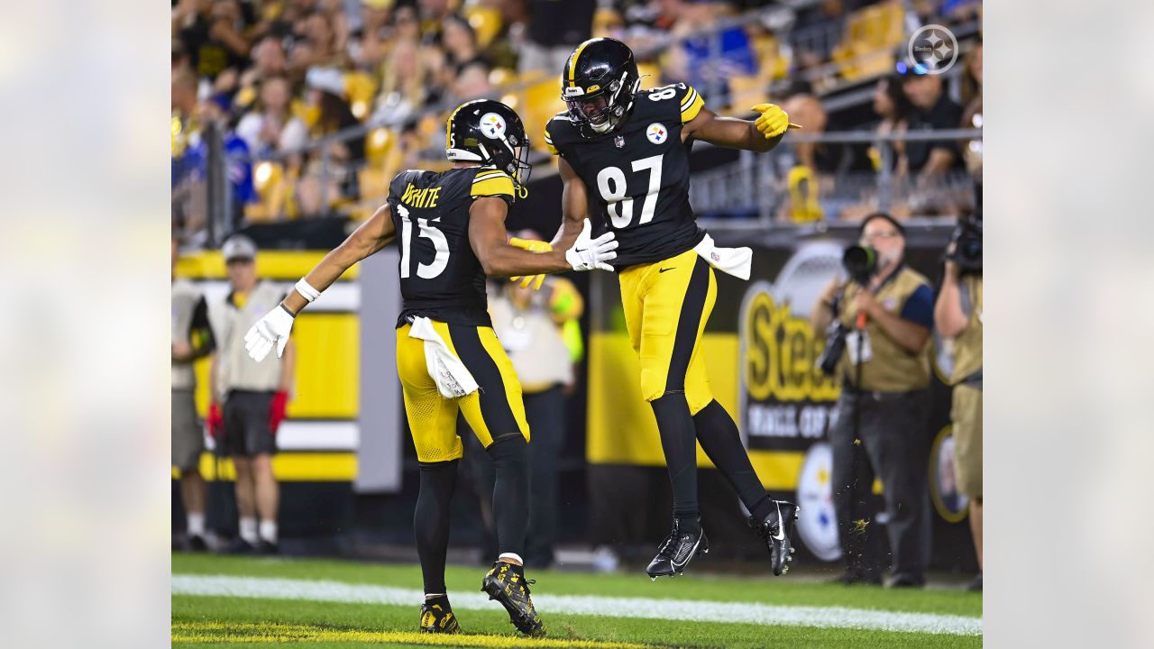 PHOTOS: Feature frames - Steelers at Bills