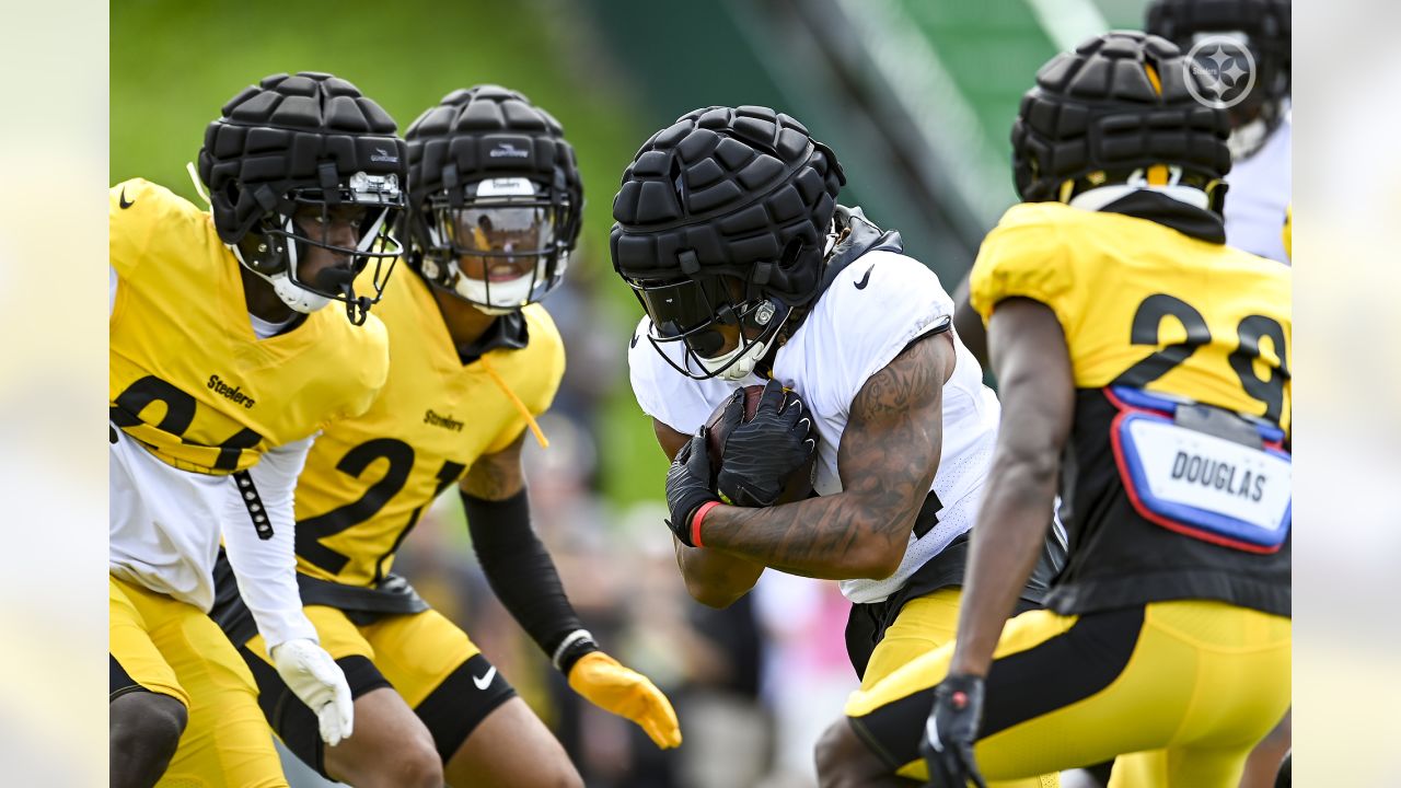 2022 Steelers training camp: Running backs