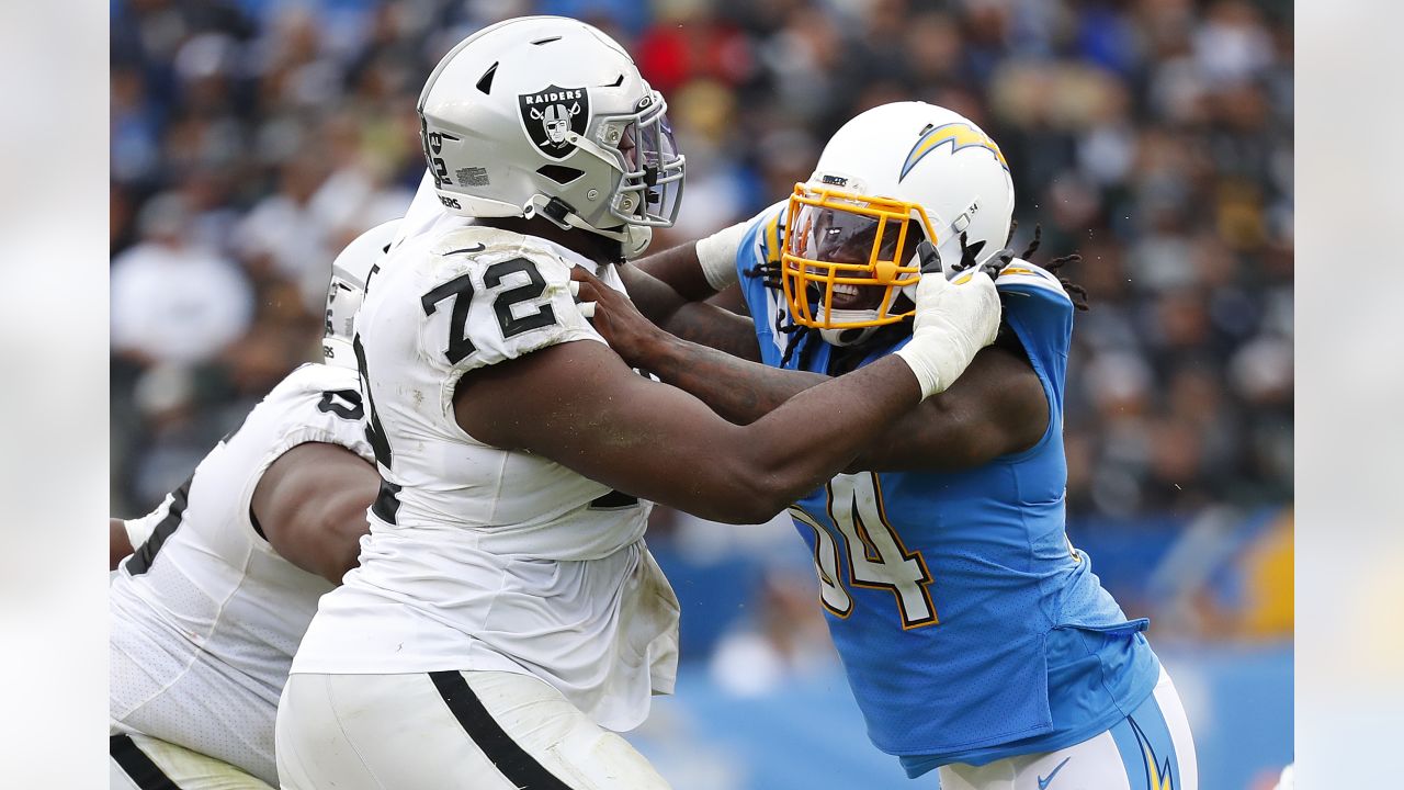 Former Chargers standout Melvin Ingram signs with Steelers despite