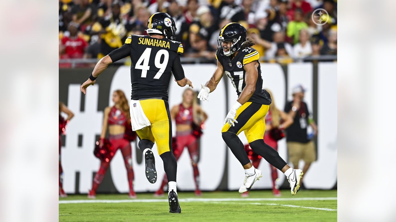 PHOTOS: Feature frames - Steelers vs. Buccaneers