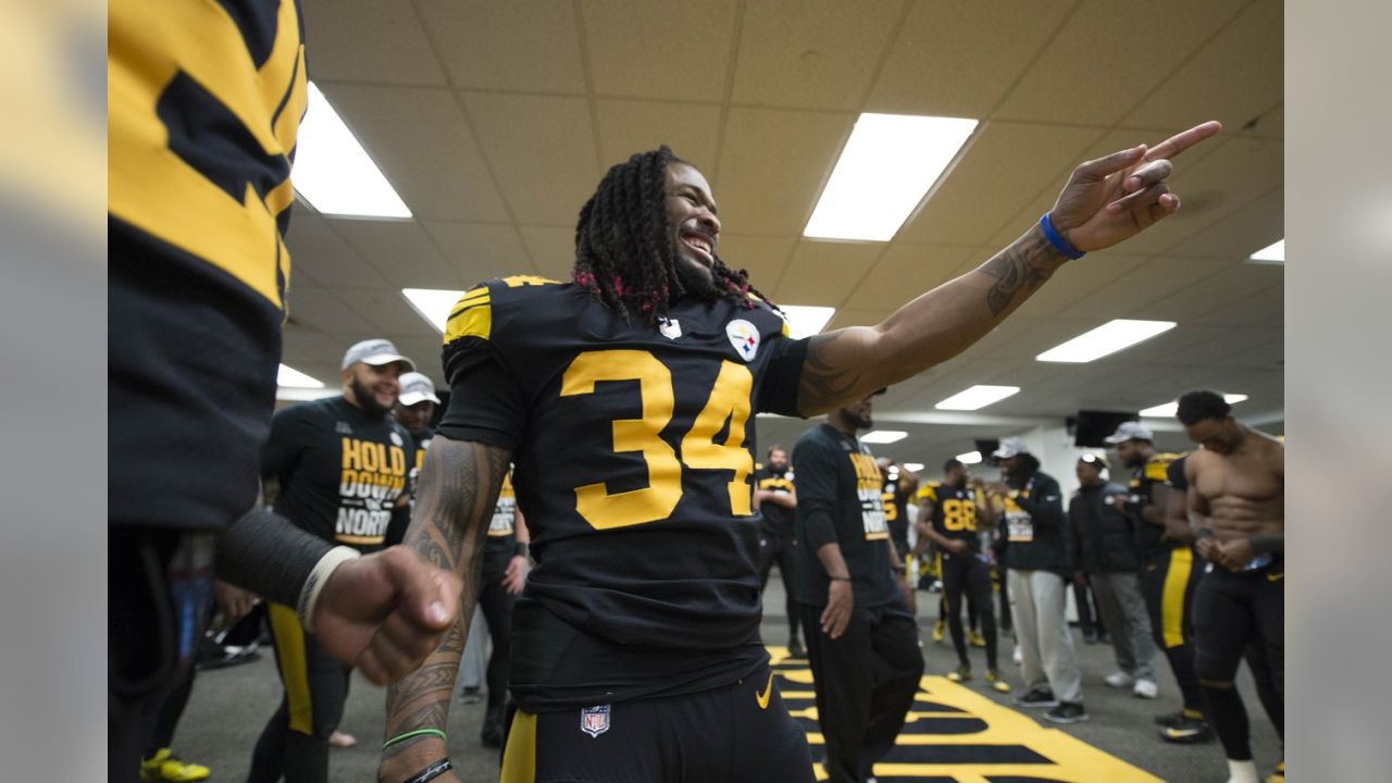 PHOTOS: Steelers celebrate the AFC North Division Championship