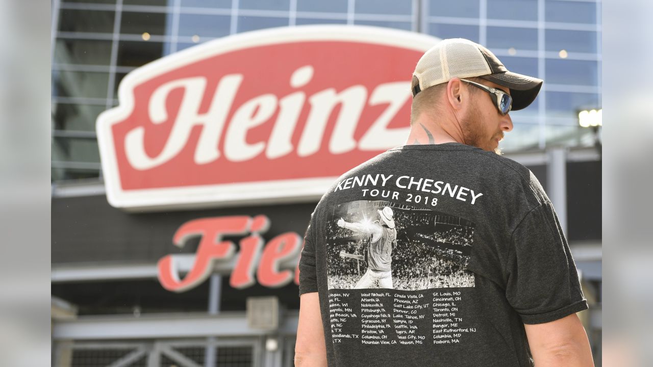 Kenny Chesney, Pittsburgh's Q92.9 FM