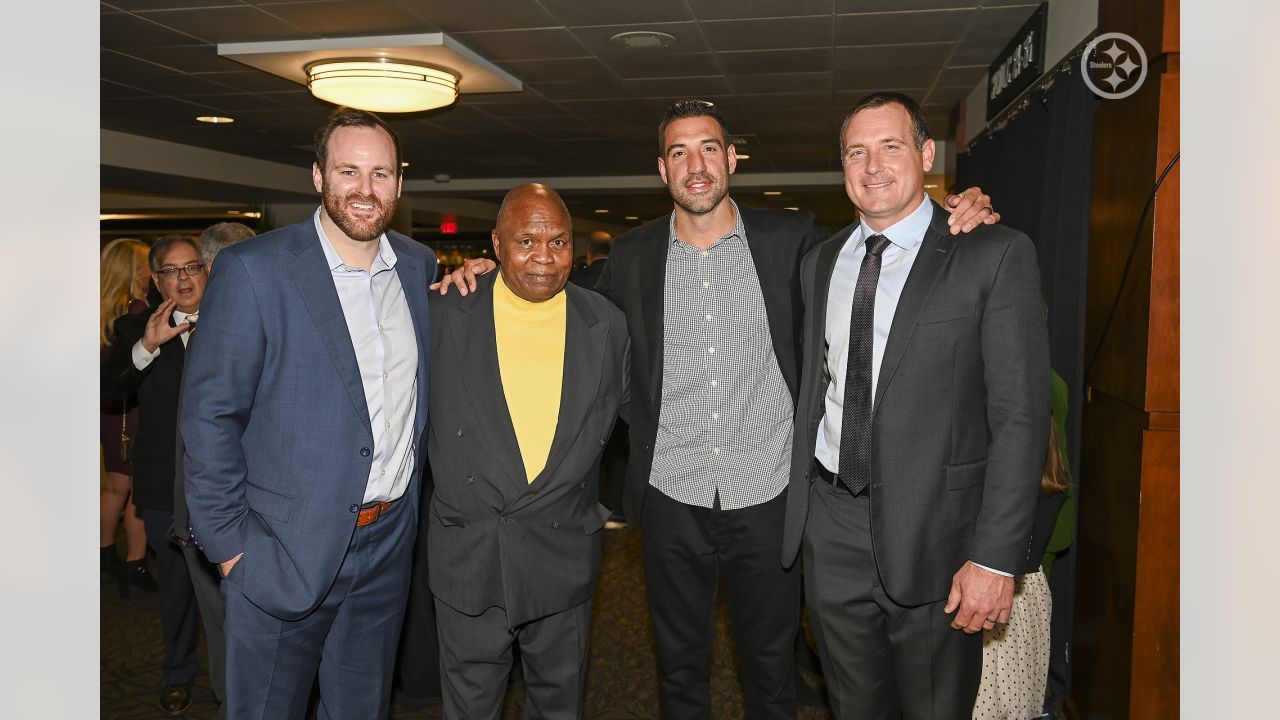 Steelers unveil Hall of Honor Museum at ribbon cutting