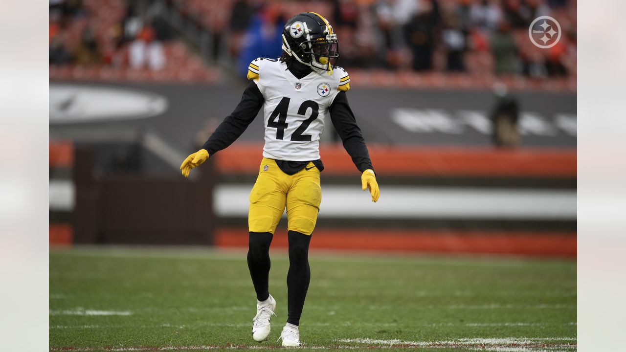 Is James Pierre having the best camp of anyone in a Steelers uniform?