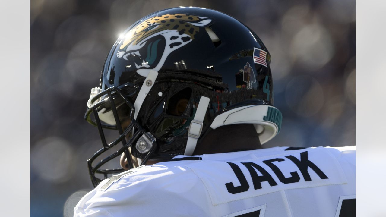 PHOTOS: Steelers sign Myles Jack