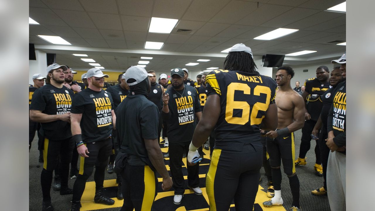 PHOTOS: Steelers celebrate the AFC North Division Championship