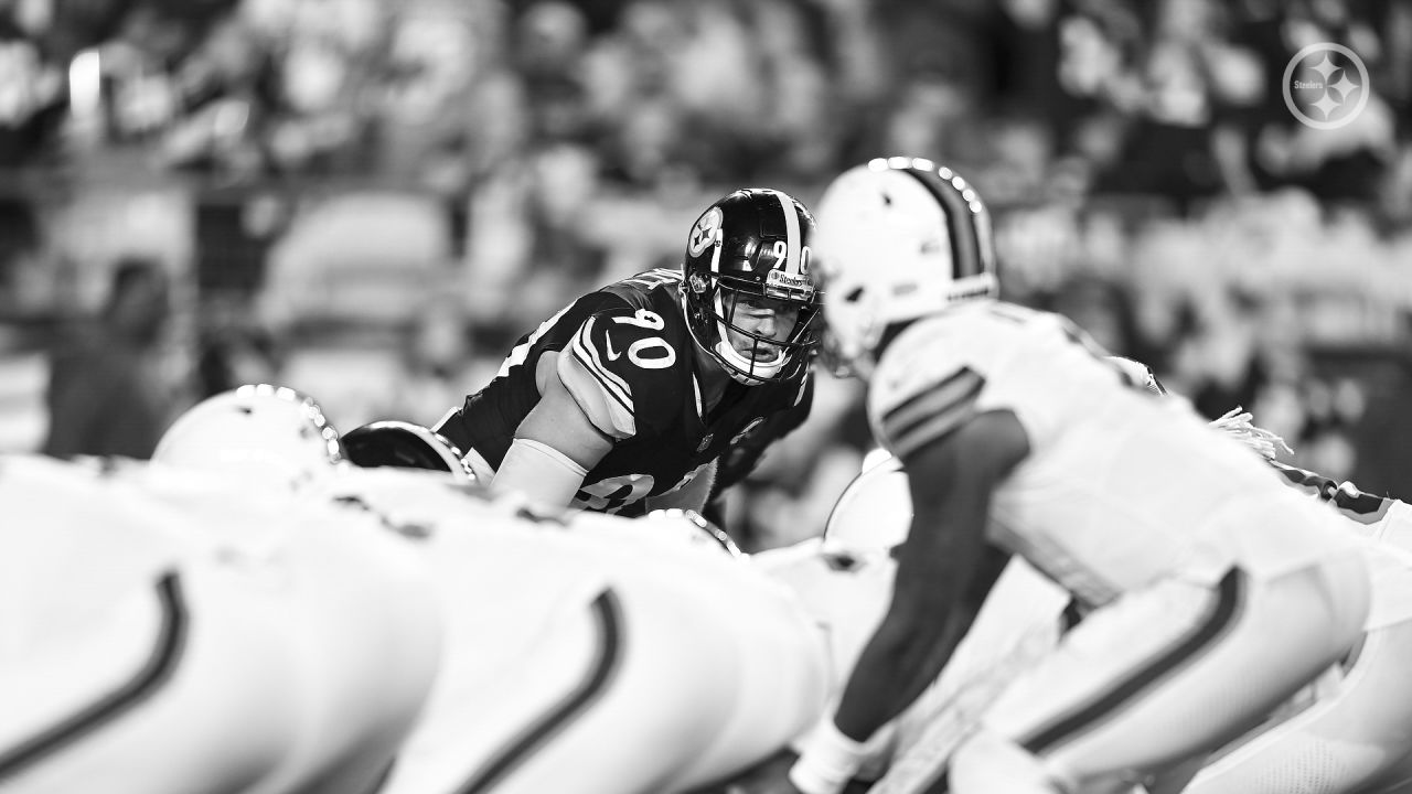 PHOTOS: Monochrome moments - Steelers at Browns