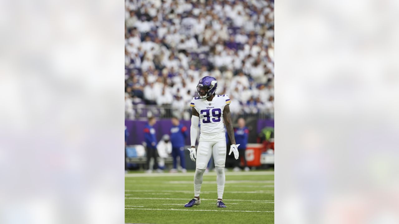 Minnesota Vikings Sign CB Chandon Sullivan 