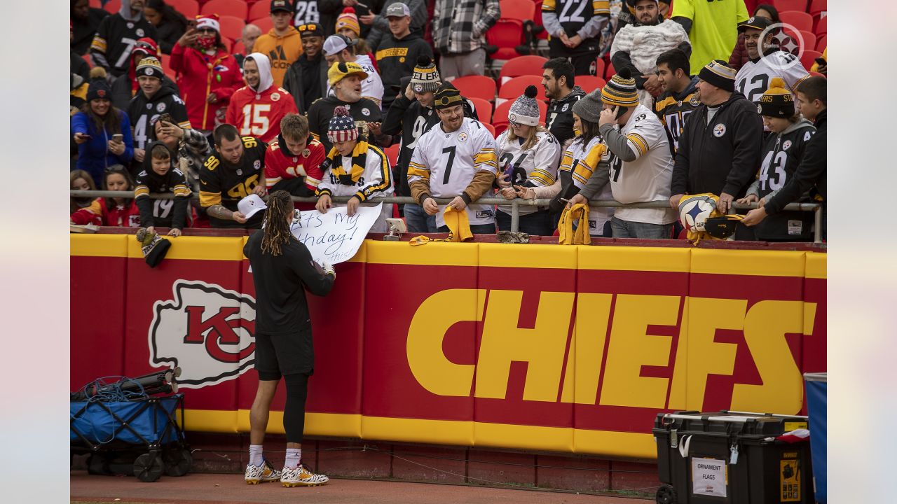 Regular Season Game 2 - Chiefs at Steelers (9-16-18) by Kansas City Chiefs  - Issuu