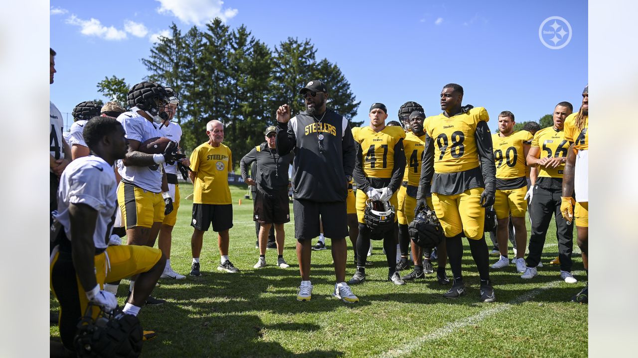 PHOTOS: Steelers Camp - August 18