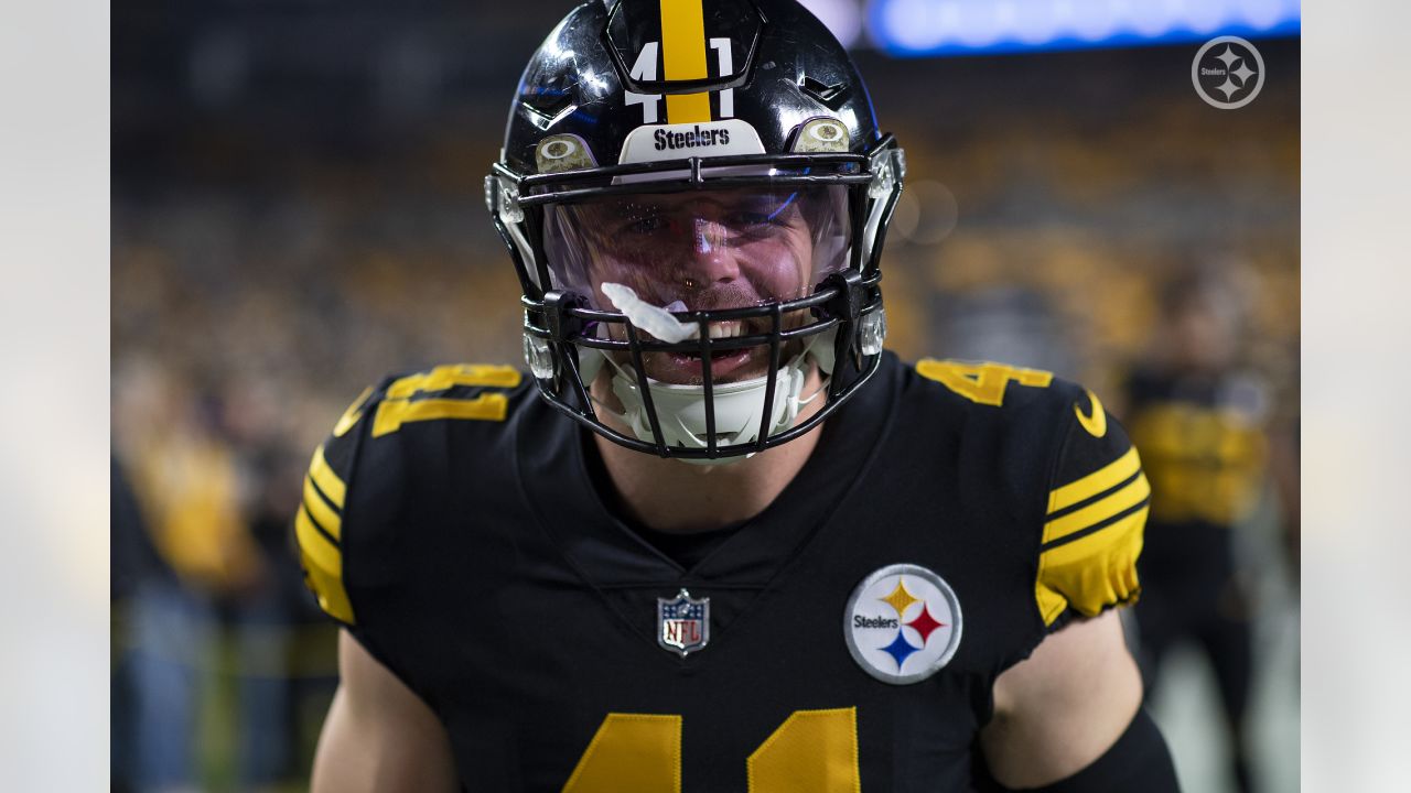 Steelers LB Robert Spillane signs one-year contract - National