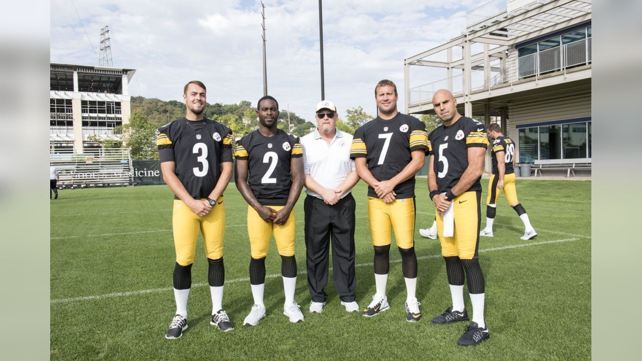 Squad. #PictureDay - Pittsburgh Steelers