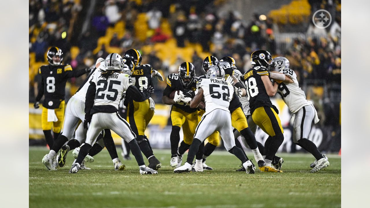 Predicting the winner of Steelers vs. Raiders, Week 16 - Behind the Steel  Curtain