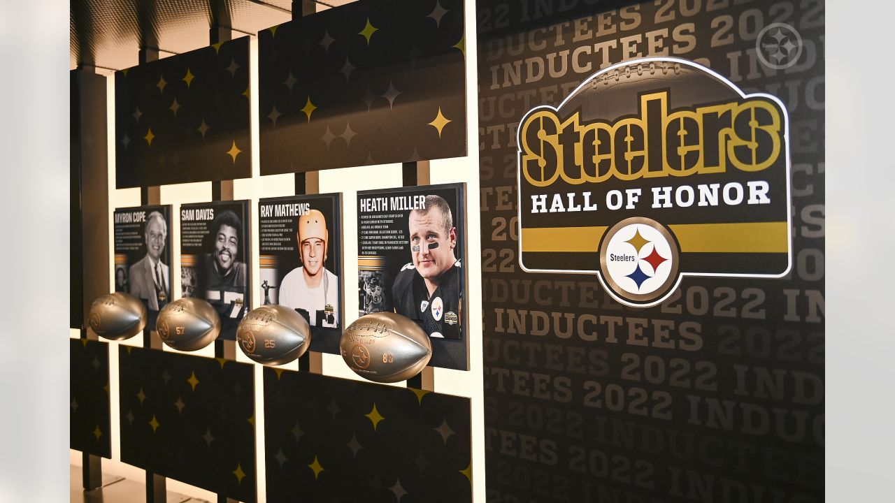 Steelers unveil Hall of Honor Museum at ribbon cutting