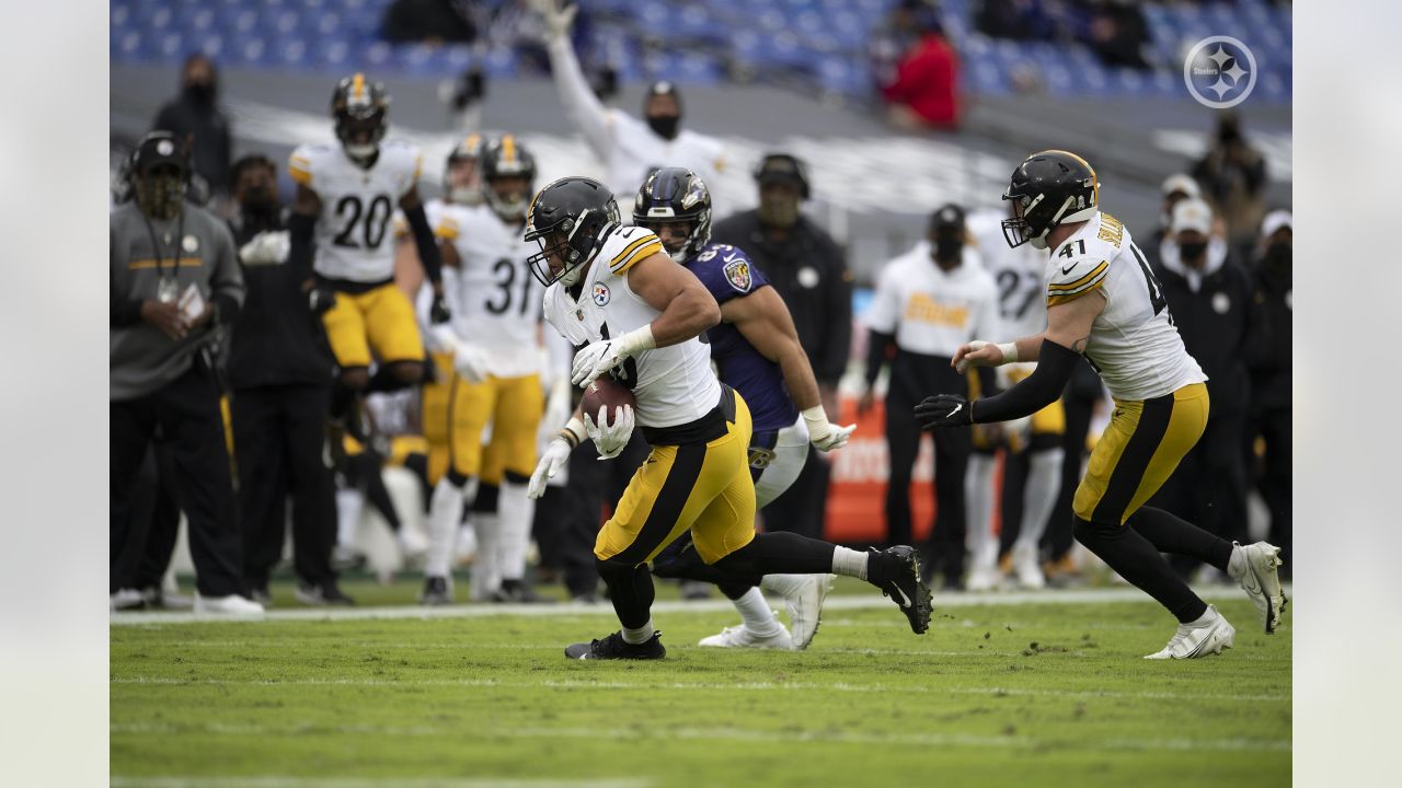 Steelers Press Conference (Dec. 13): T.J. Watt, Avery Williamson 